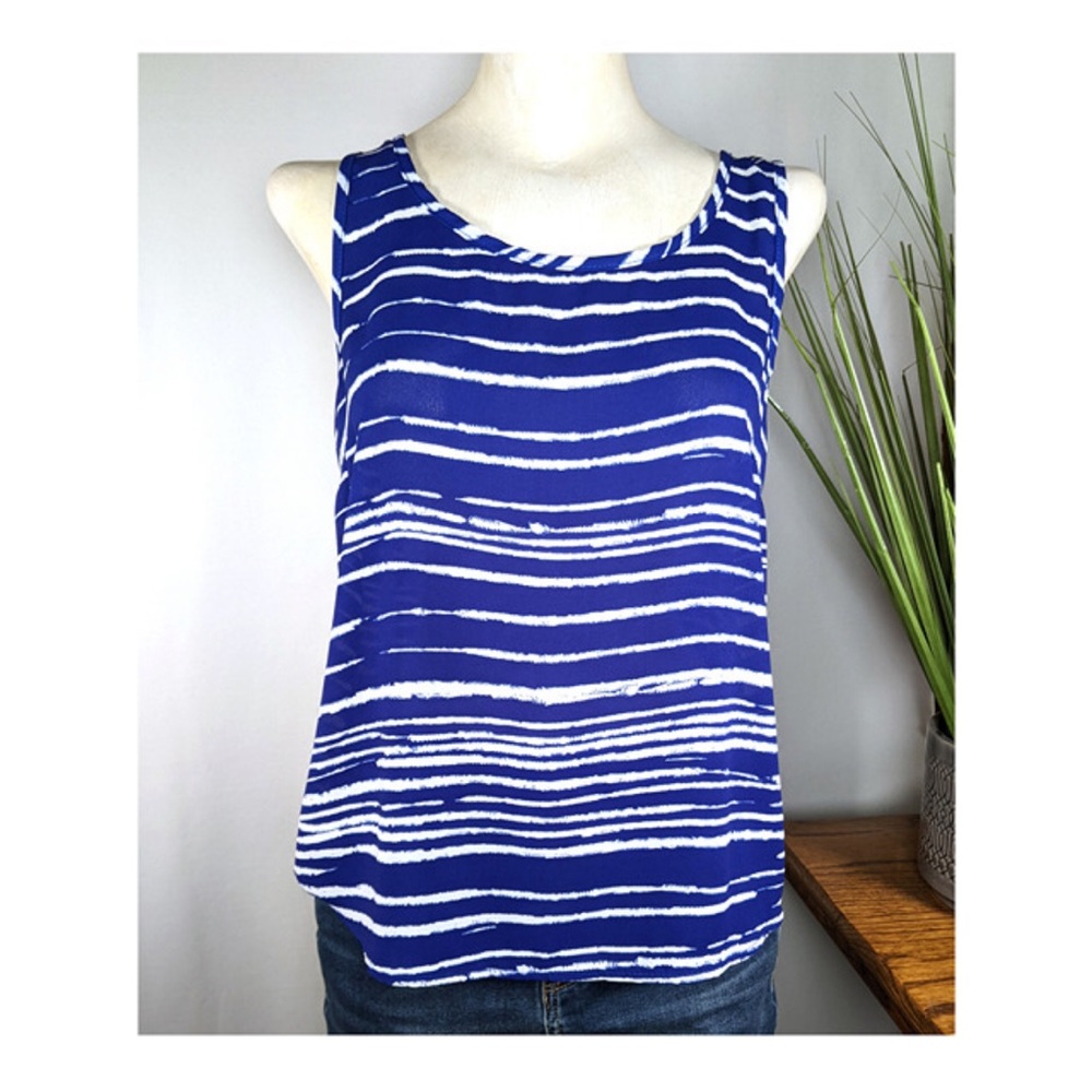 Olive & Oak size medium Navy and White Striped Top